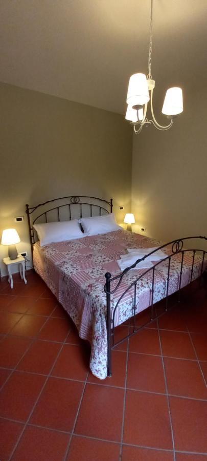 Villa Bagnole B&B - Holiday Apartments ロナート エクステリア 写真